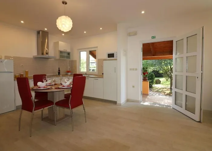 Melisa 6 By Interhome Vikendica *