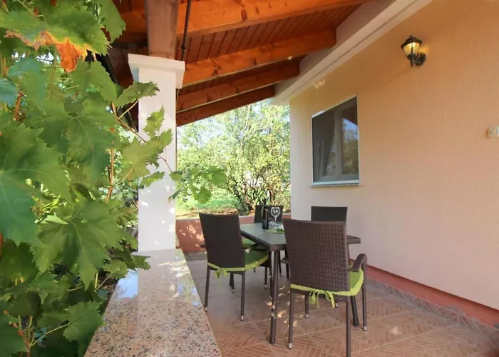 Melisa 6 By Interhome Vikendica *